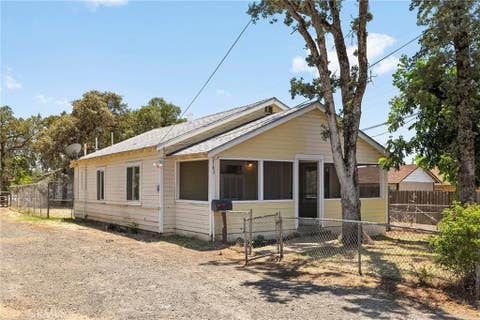 Photo of 2185 Ithaca Street, Oroville, CA 95966 (MLS # OR26131621)