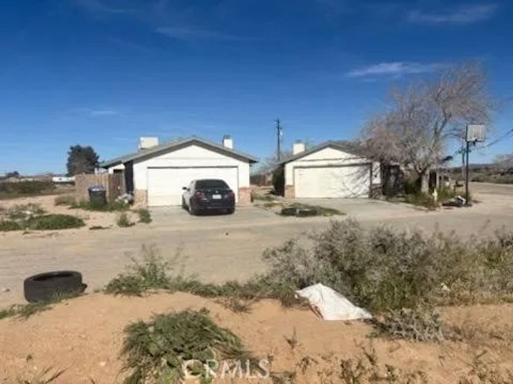 Photo of 9231 N Loop Blvd, California City, CA 93505 (MLS # DW26055269)