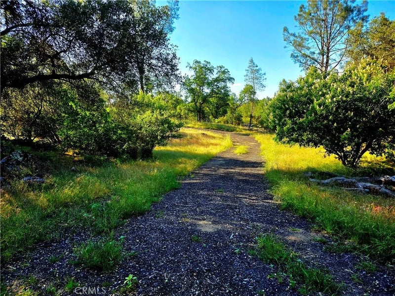 1 River Knolls