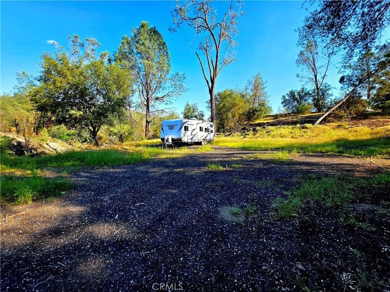 1 River Knolls