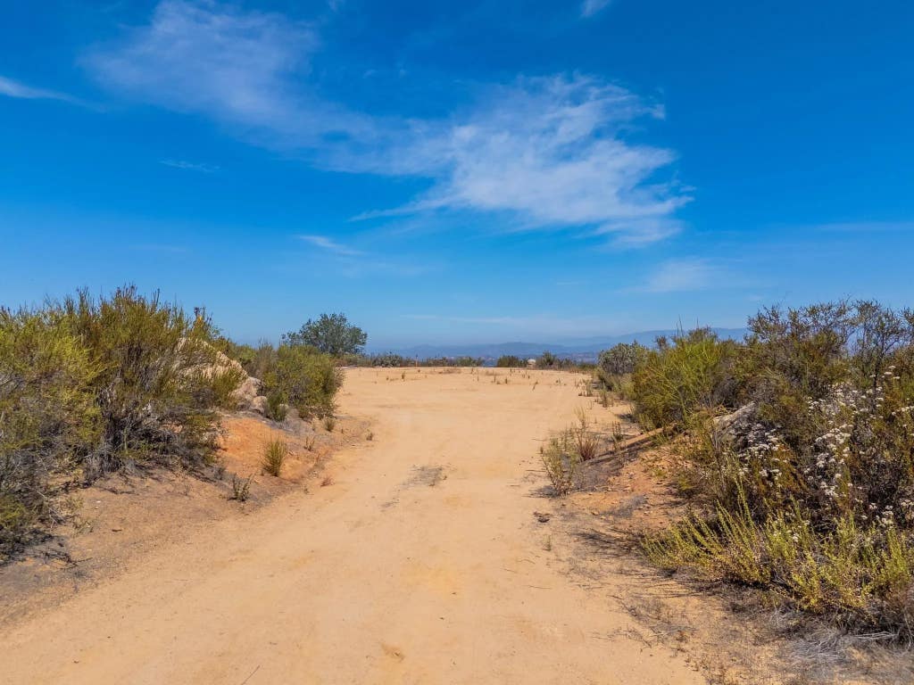 Photo of 16308 Via Penasco, Ramona, CA 92065 (MLS # 260018490)