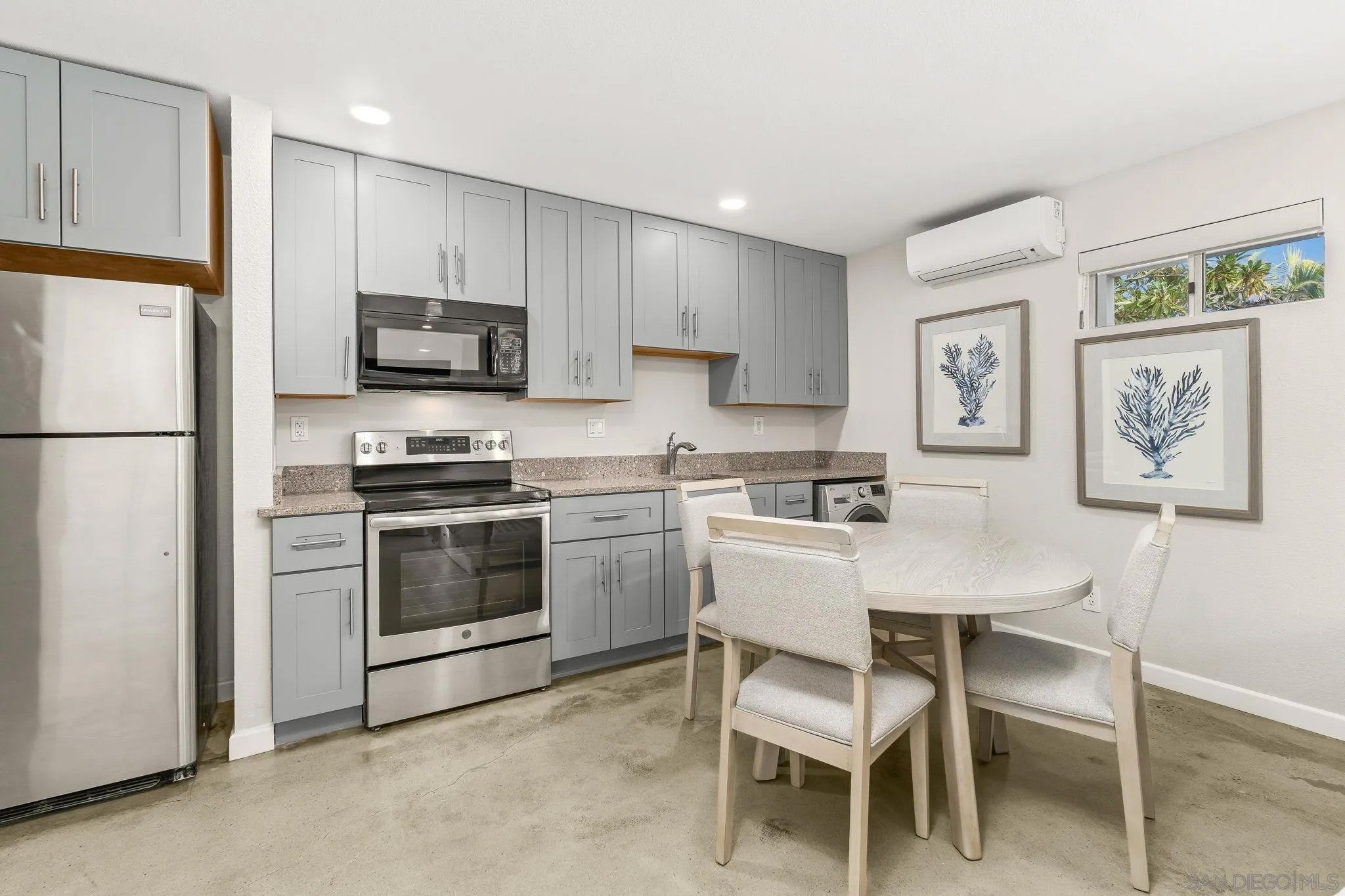 440 La Mesa Ave