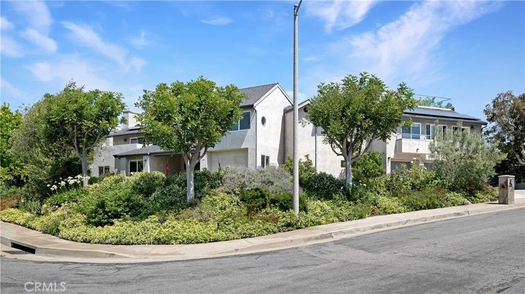 Photo of 102 Via Zapata, San Clemente, CA 92672 (MLS # OC26084374)