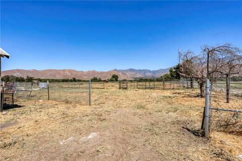 Tiny photo for 18220 Hwy 178, Weldon, CA 93240 (MLS # NS25248308)
