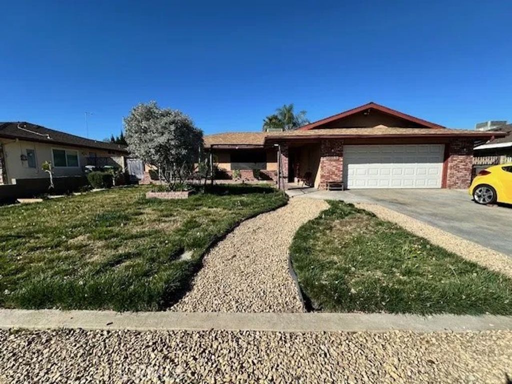 Photo of 25343 N Auld St, Hemet, CA 92544 (MLS # PW26034417)