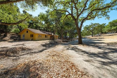 Photo of 5670 Venado Ave, Atascadero, CA 93422 (MLS # SC25214788)