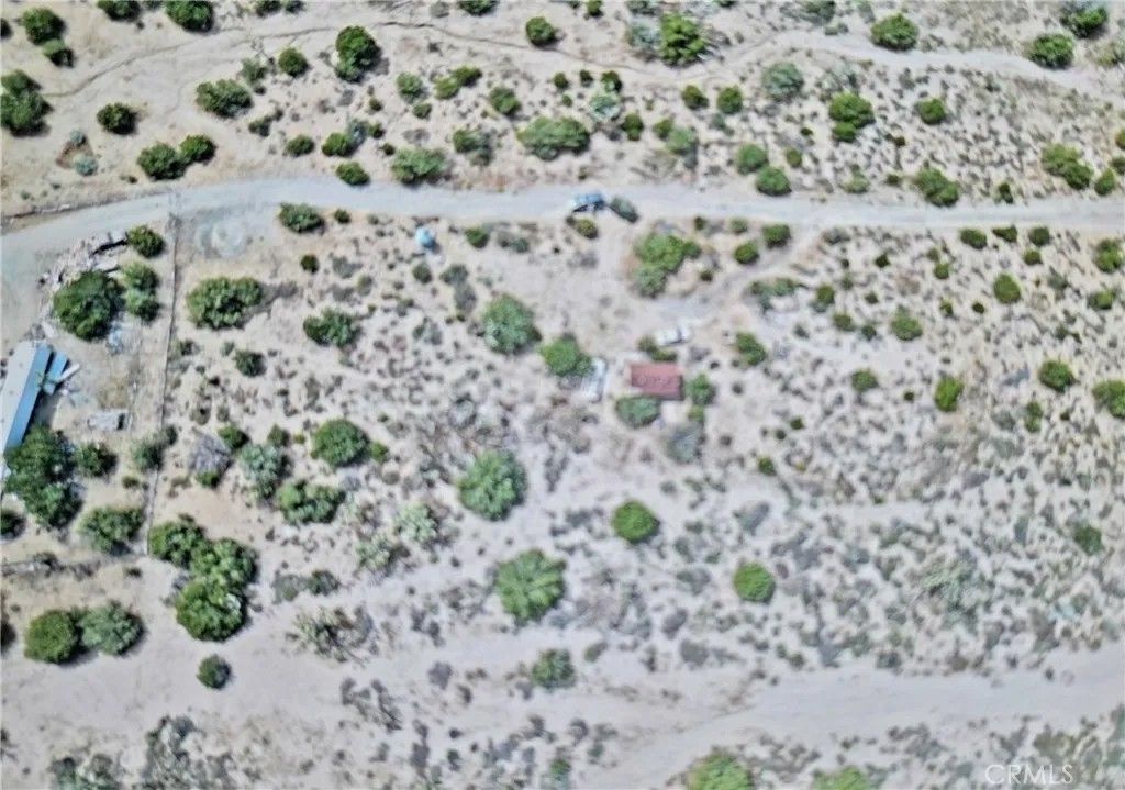 Photo of 13138 Fort Tejon Rd, Pearblossom, CA 93553 (MLS # SR26076647)