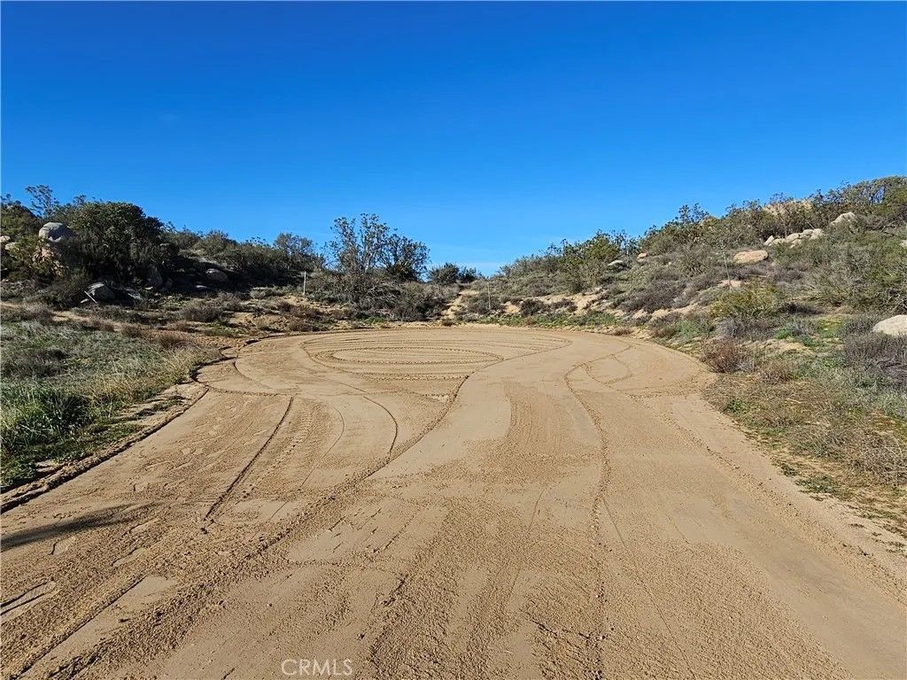 Photo of 806 Deer Creek, Aguanga, CA 92536 (MLS # SW26025252)