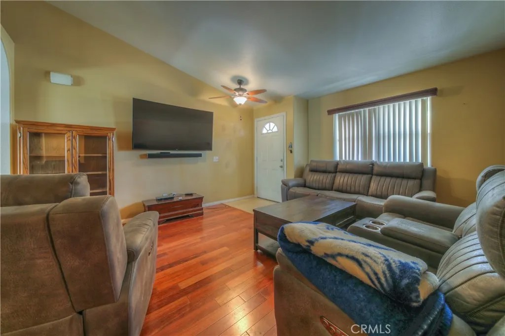 259 E 6th