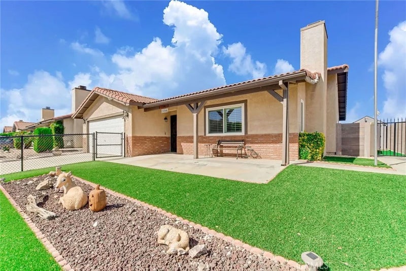 15944 Foxwood