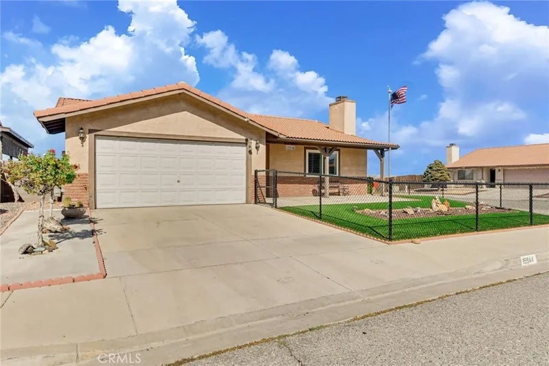 15944 Foxwood