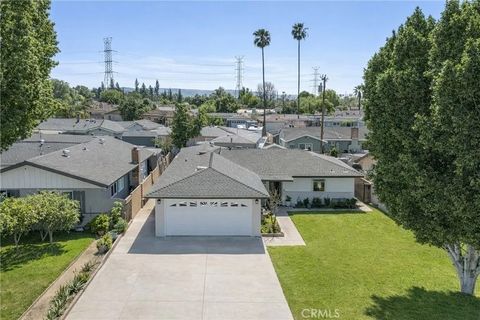 Photo of 18824 E Armstead St, Azusa, CA 91702 (MLS # AR26055206)