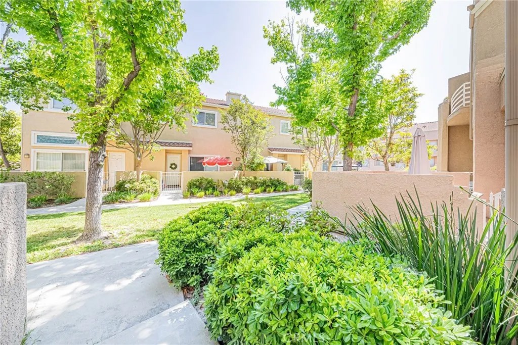 25703 Holiday Circle A
