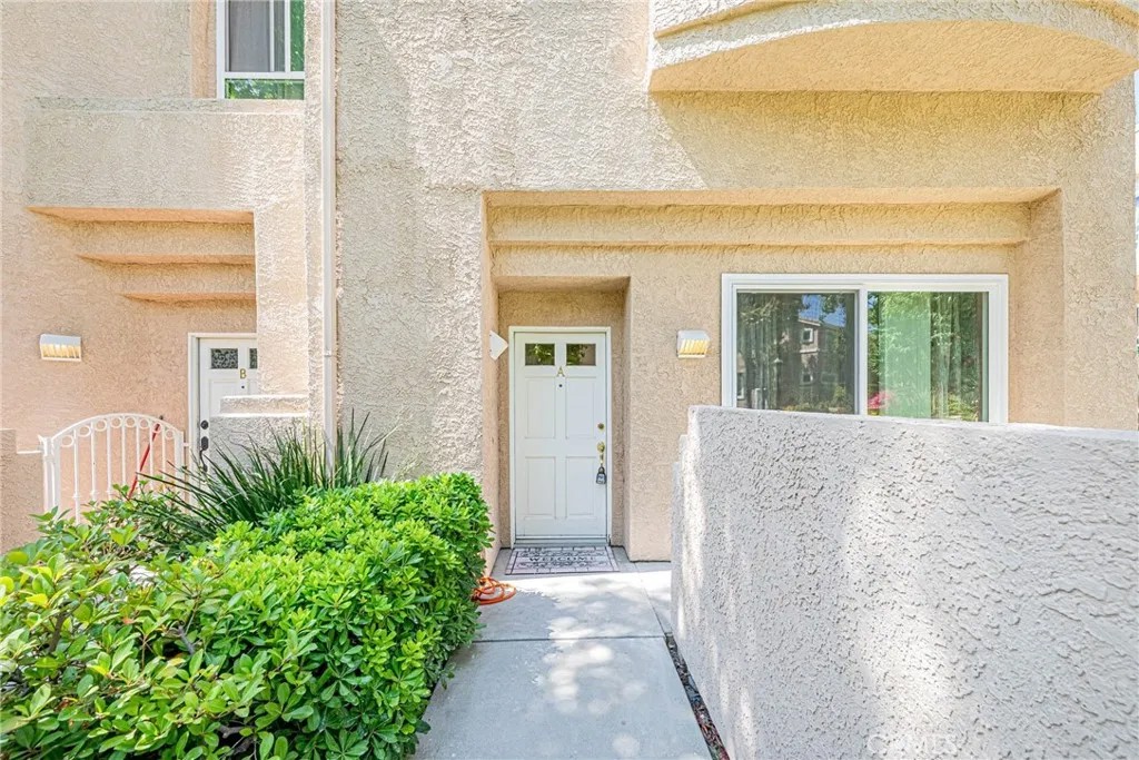 25703 Holiday Circle A