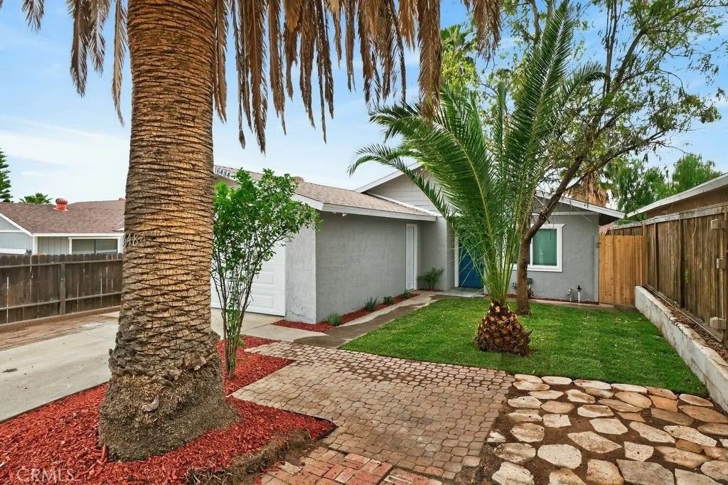 Photo of 16484 Mcpherson Ave, Lake Elsinore, CA 92530 (MLS # CV26070847)