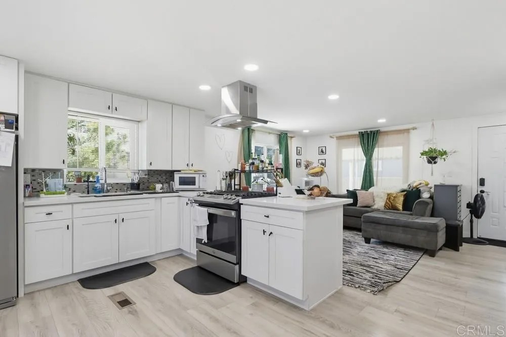 13450 Highway 8 Business SPC 84