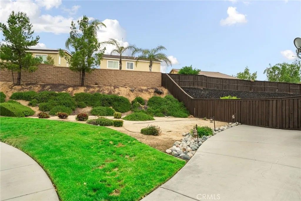 Photo of 13176 Niblick LN, Beaumont, CA 92223 (MLS # IG26097660)