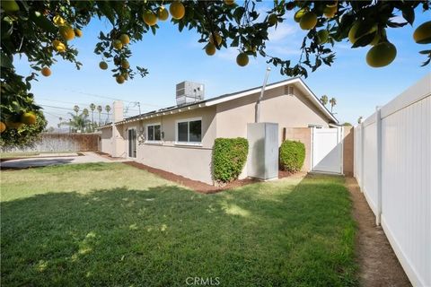Tiny photo for 3670 Upper Terrace, Riverside, CA 92505 (MLS # IV25256679)