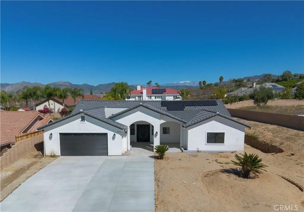 Photo of 44270 Whittier, Hemet, CA 92544 (MLS # IV26058739)