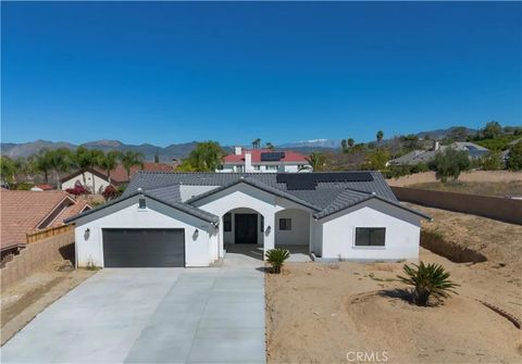 Photo of 44270 Whittier, Hemet, CA 92544 (MLS # IV26058739)