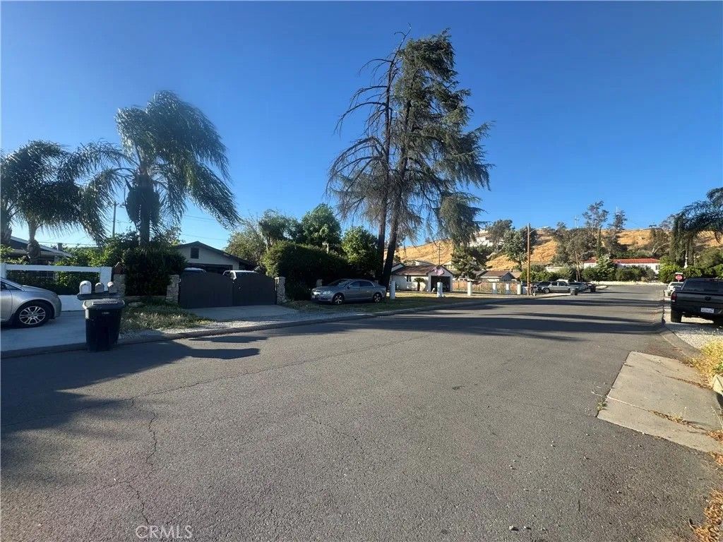 Photo of 30489 Machado Street, Lake Elsinore, CA 92530 (MLS # SW26064323)