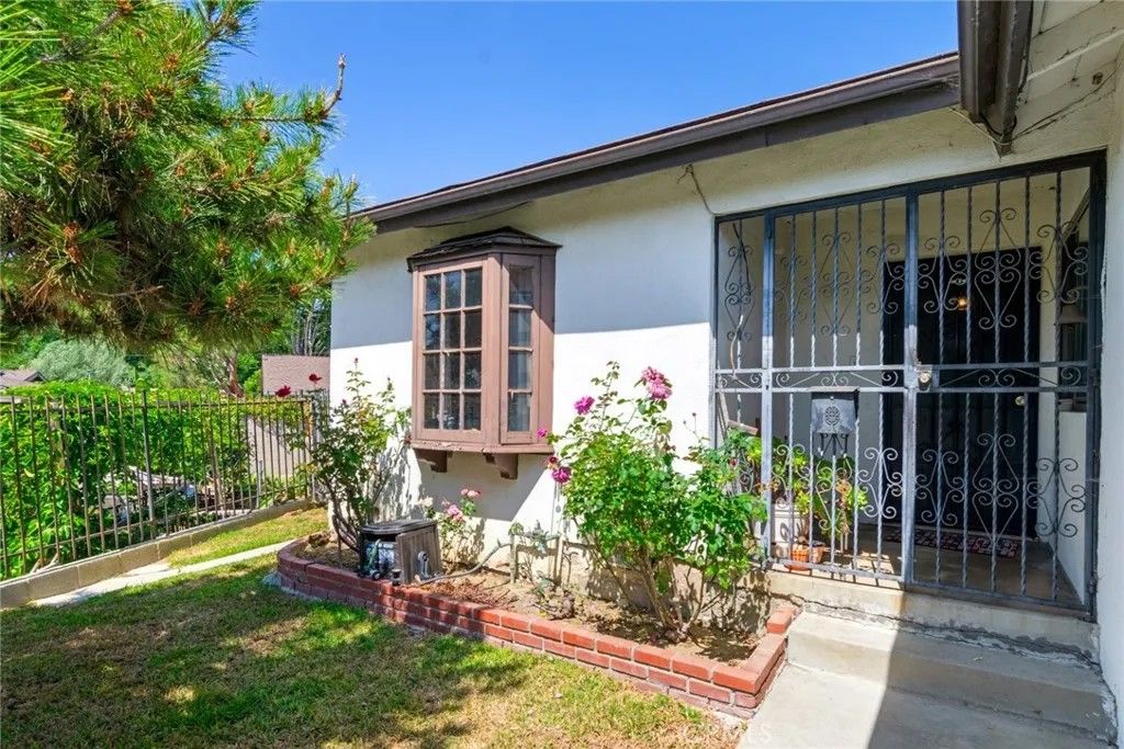 Photo of 4855 Klamath Pl, Los Angeles, CA 90032 (MLS # CV26088757)