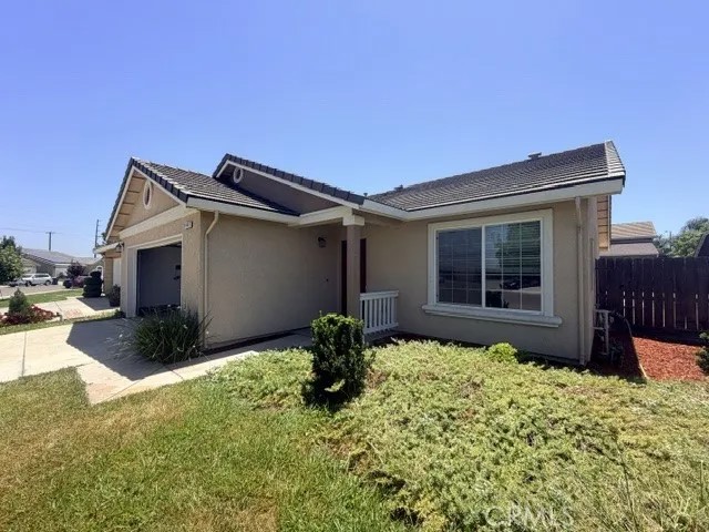 2143 W Drake