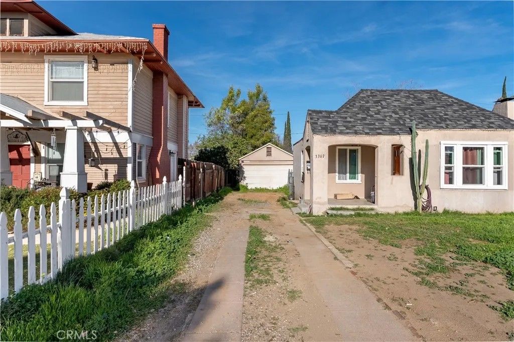 Photo of 3367 Holding St, Riverside, CA 92501 (MLS # IV26009950)