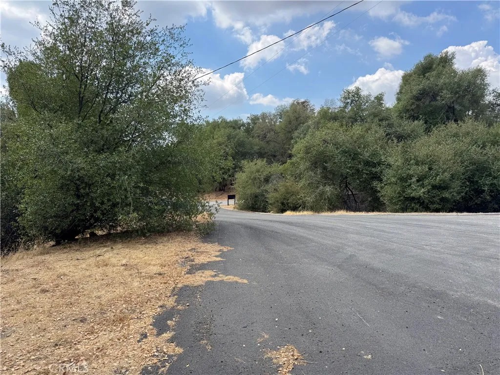 2 AC Summerhill LN