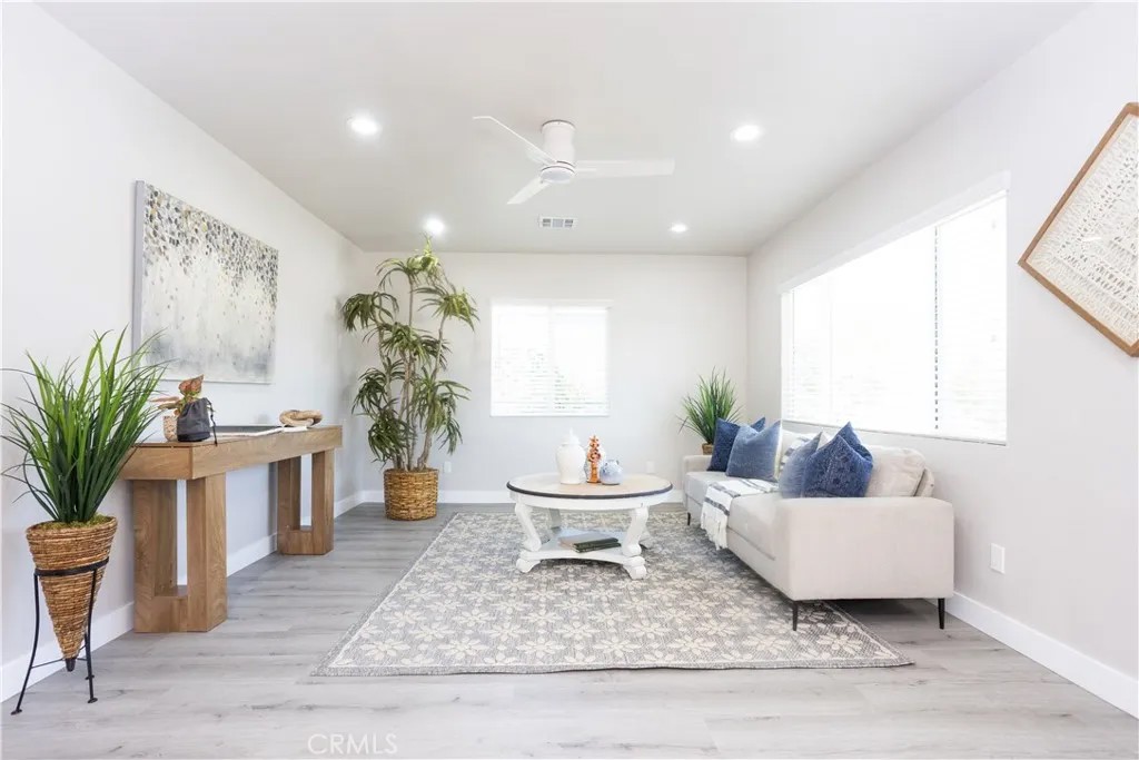 4816 W 134th Place