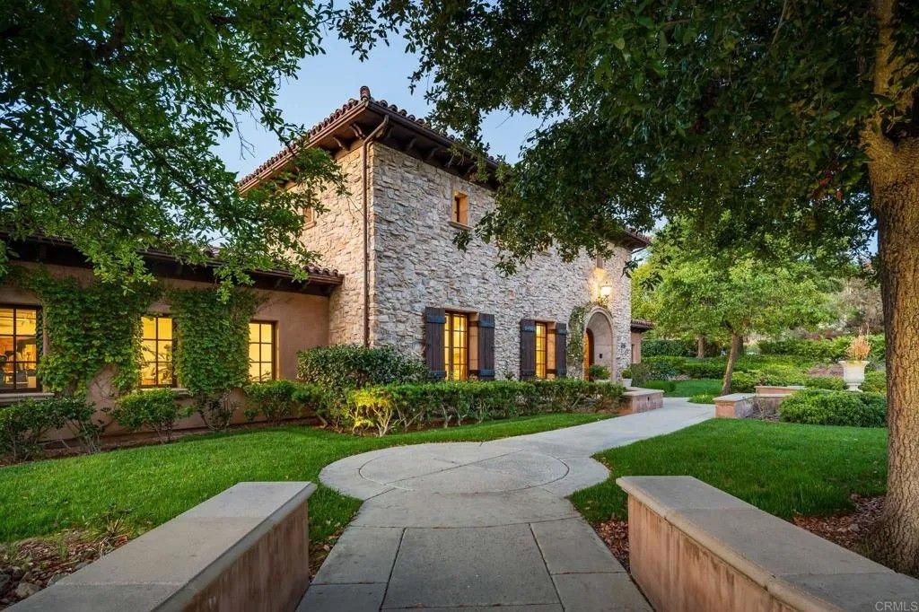 Photo of 4258 Via Ravello, Rancho Santa Fe, CA 92091 (MLS # NDP2600990)