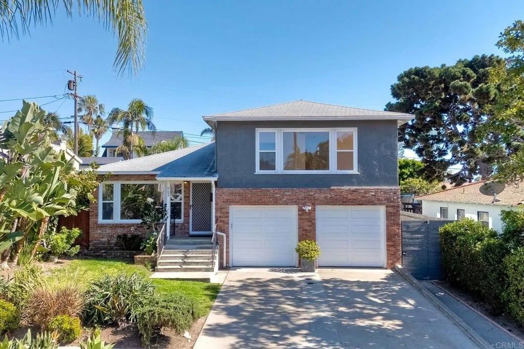 Photo of 903 Alberta Avenue, Oceanside, CA 92054 (MLS # NDP2603525)