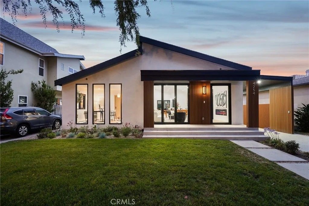 Photo of 4254 Motor Ave, Culver City, CA 90232 (MLS # RS26005930)