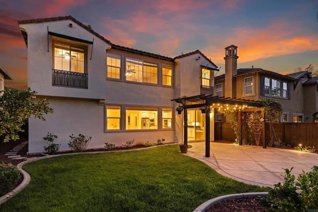 1726 Weatherwood Court