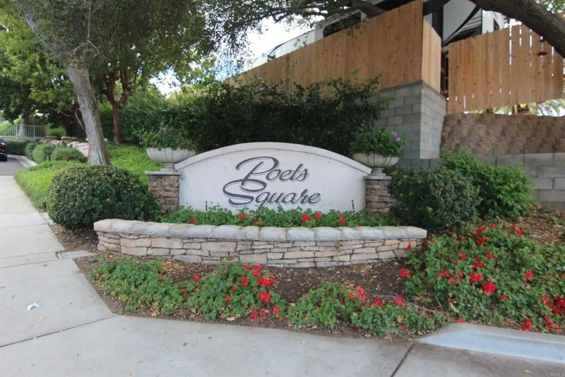 445 Poets Square