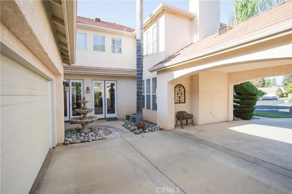 4797 N Pinebury