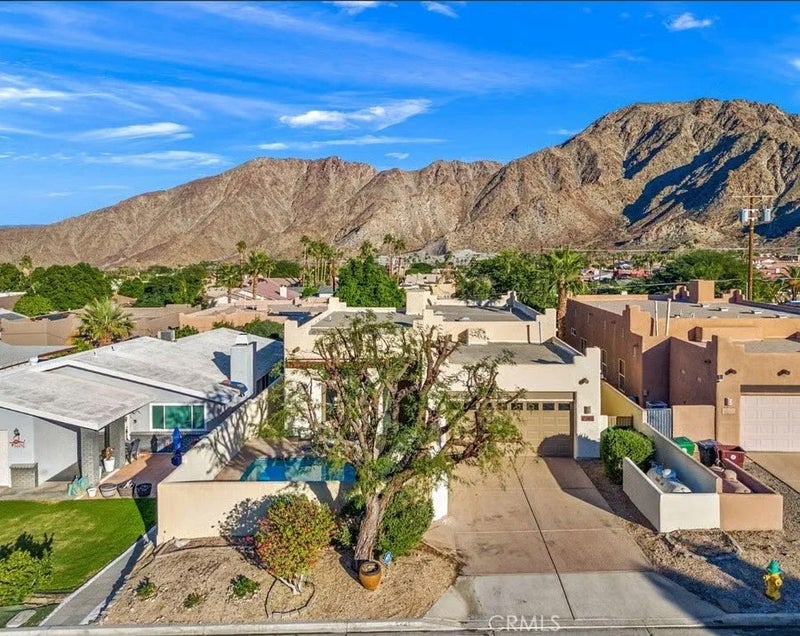 54450 Avenida Alvarado