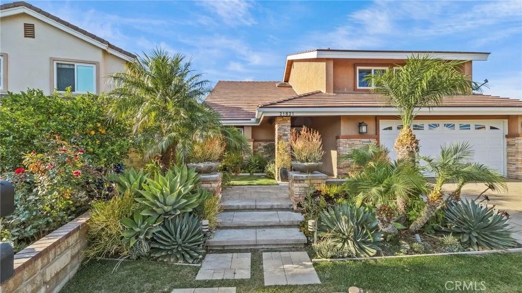 Photo of 21821 Palanca, Mission Viejo, CA 92692 (MLS # OC26214058)