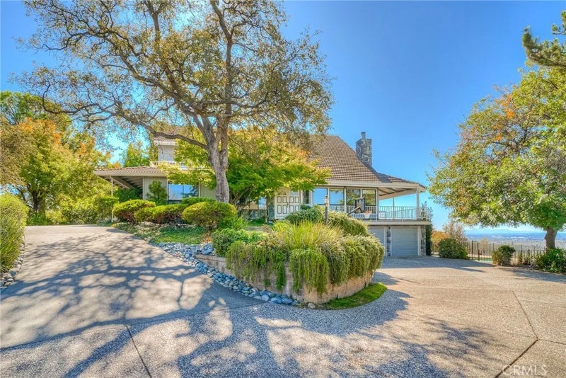 3 Lemon Hill Court