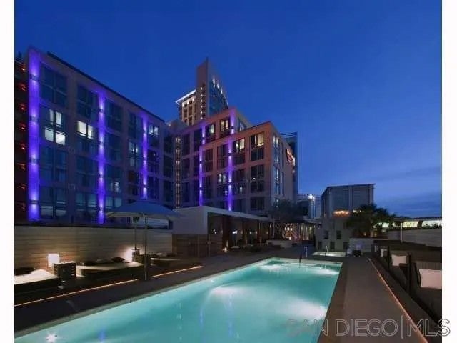 207 5Th Ave 737