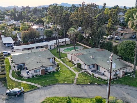 1027-33 Chestnut St Escondido CA 92025