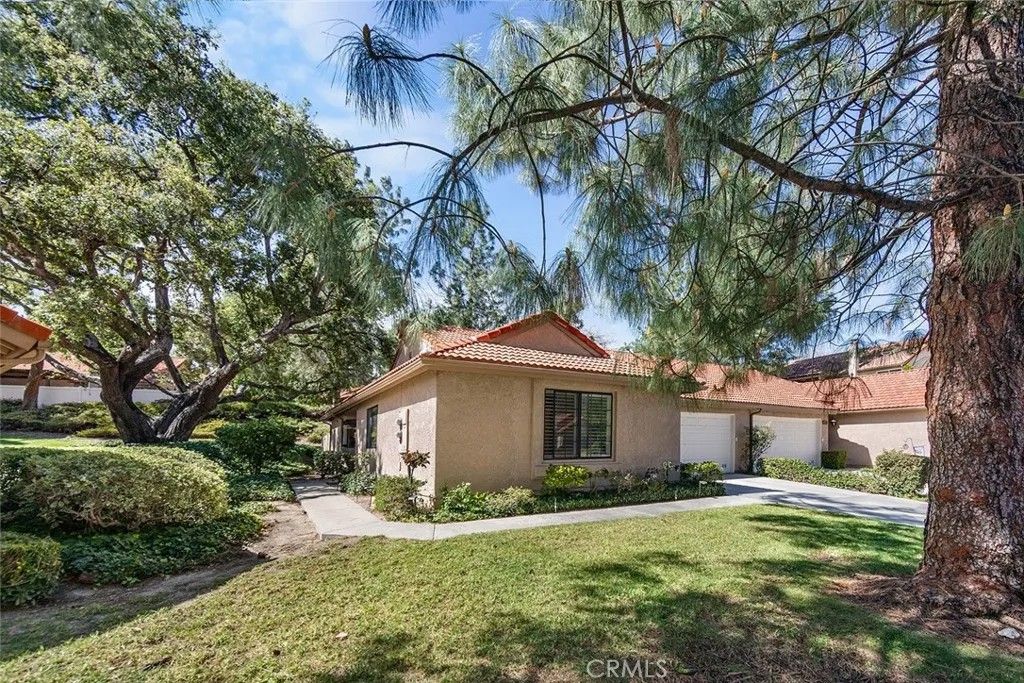 Photo of 26323 Rainbow Glen, Newhall, CA 91321 (MLS # SR26045935)