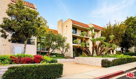 Photo of 1401 Valley View St #129, Glendale, CA 91202 (MLS # GD26045352)