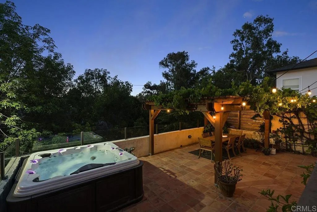 5412 Siesta Drive