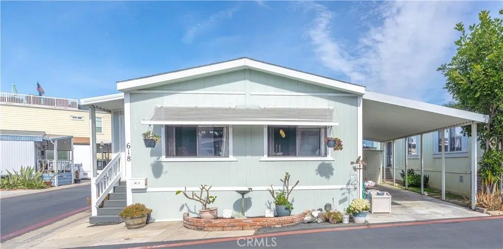 Photo of 80 Huntington St #618, Huntington Beach, CA 92648 (MLS # OC26029584)