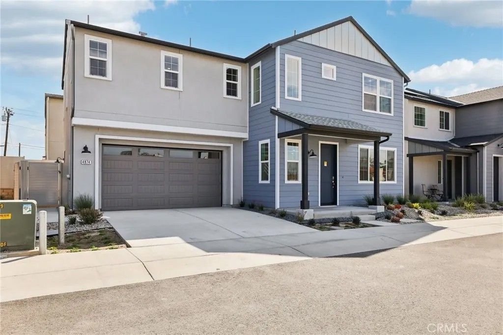 Photo of 4874 Arroyo Run, Moorpark, CA 93021 (MLS # IV26059351)