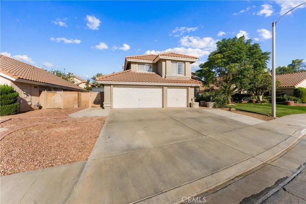 38706 La Mancha Court