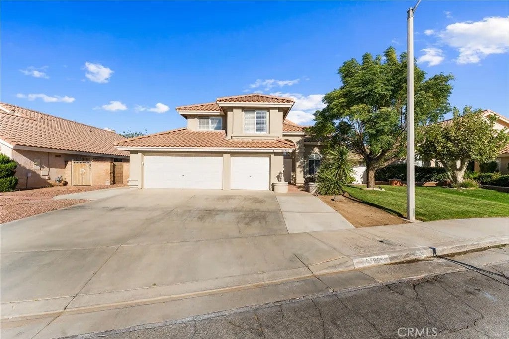 38706 La Mancha Court