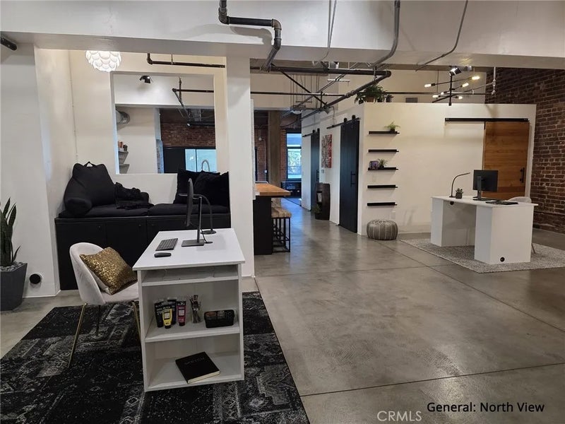 835 Locust 518