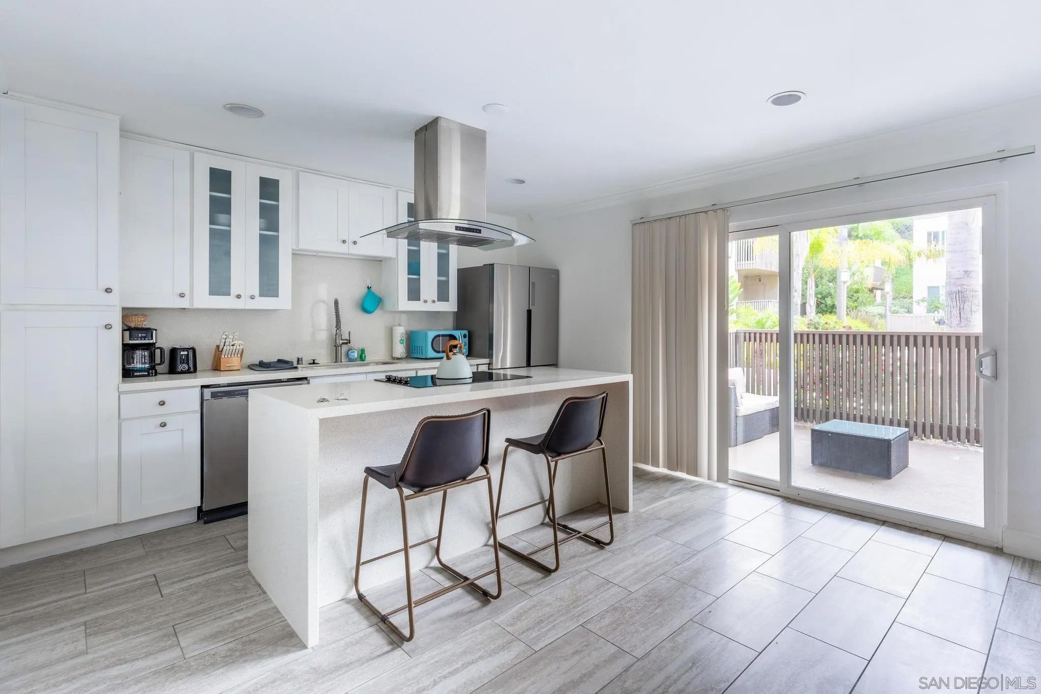 8529 Villa La Jolla Dr E